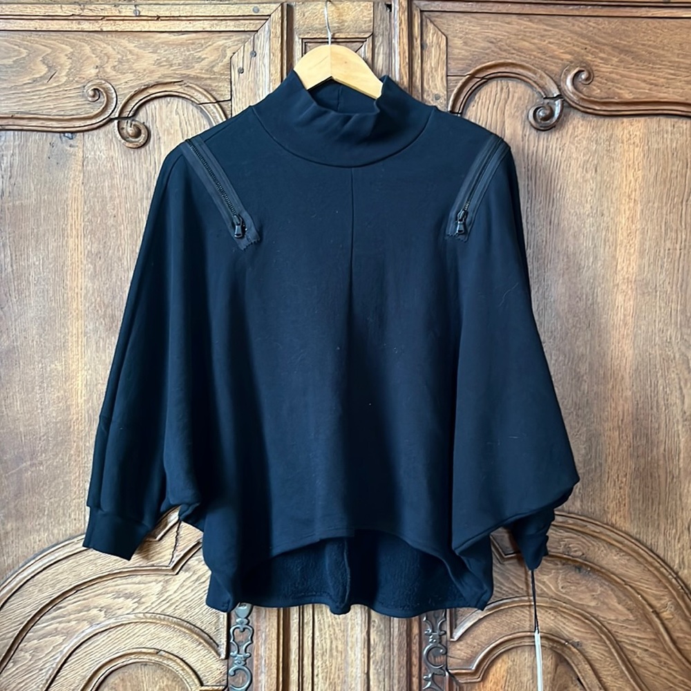 Drifter Grey Zipper Shoulder Slouchy Top Cape